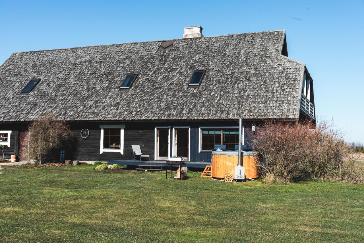 Tiiupesa Guest House Hellamaa (Hiiumaa) Exterior foto